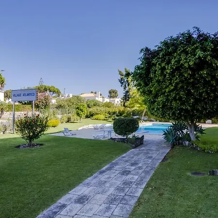 Village Atlantico Apartment *